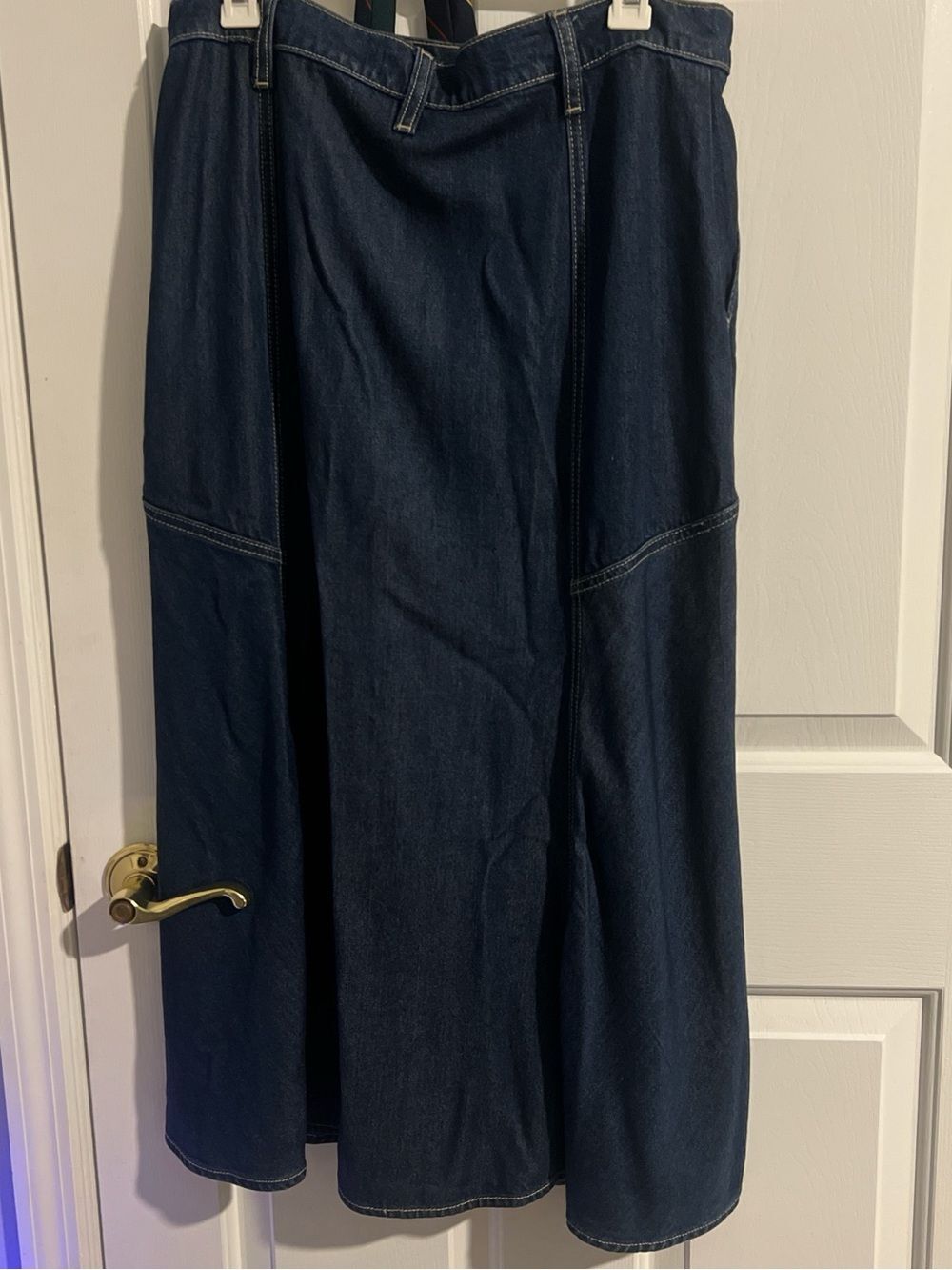 7 FOR ALL MANKIND Women's Size 31